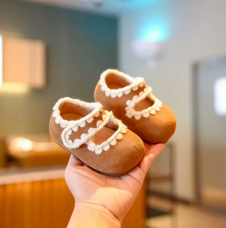Корейская обувь принцессы Birkenstock осень 2025 для девочек От 0 до 2 лет повседневная обувь на мягкой подошве с противоскользящей подошвой для малышей