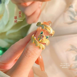 手镯;吊坠;手链