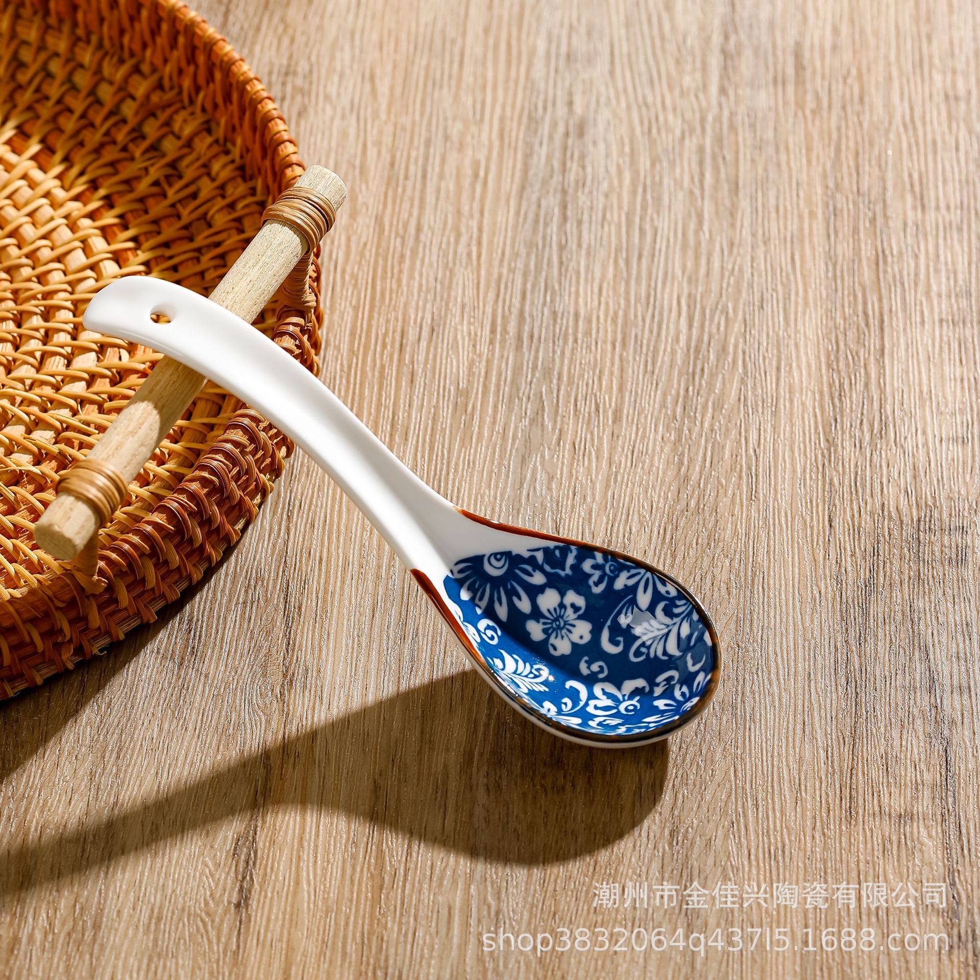 Cuchara japonesa de cerámica hogar Patrón de alto aspecto ins cuchara mezcladora de viento cuchara de gran capacidad diseño de cabeza de cuchara