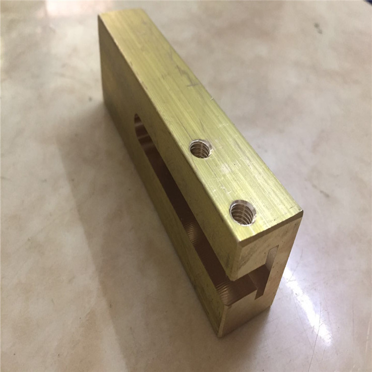 国标H85高精密黄铜排打孔  美国进口C23000黄铜排CNC精雕加工