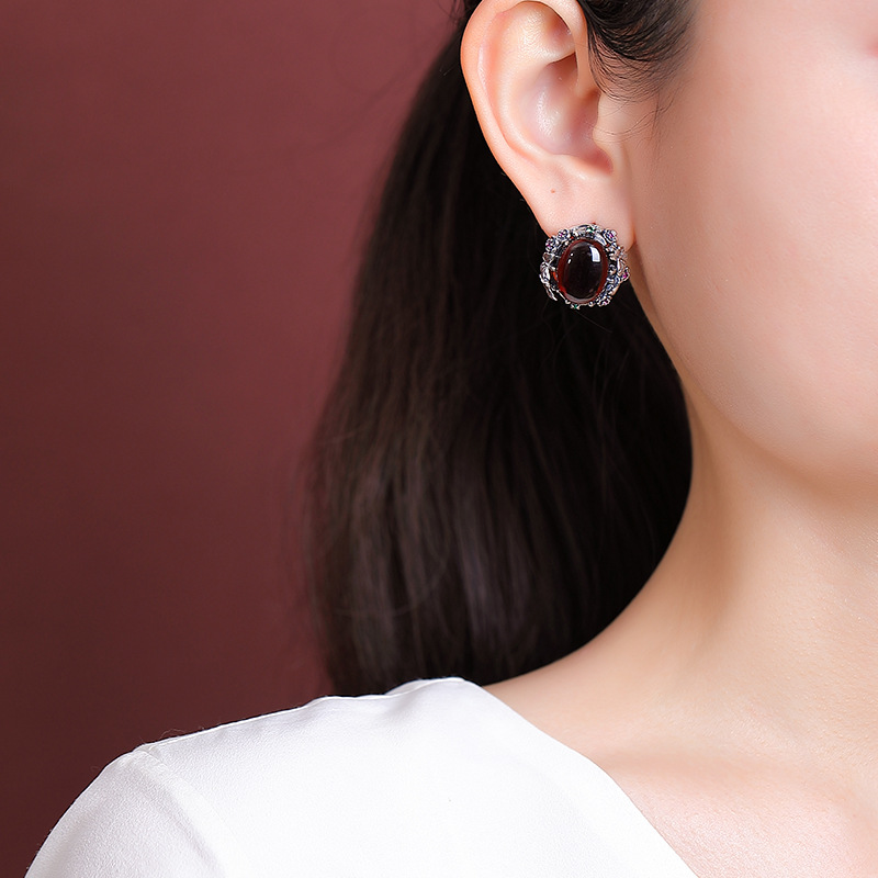 Bông tai bạc S925 hình hoa bướm đính hổ phách phong cách retro — một cặp