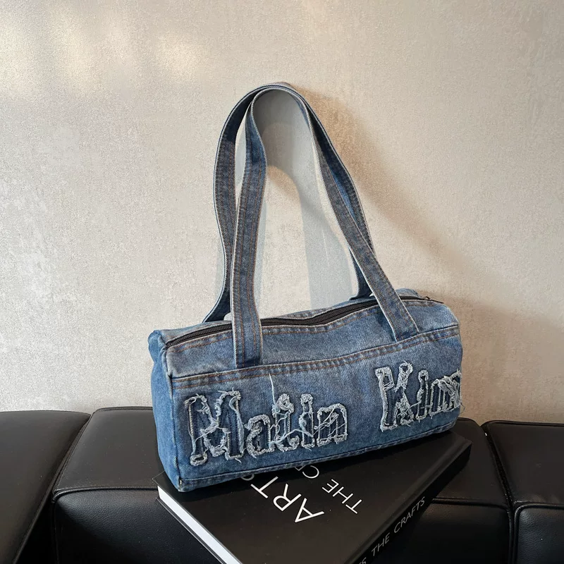 Плечевая сумка из денима, 34×15×13 см, подушка‑формат, лёгкая 0,29 кг