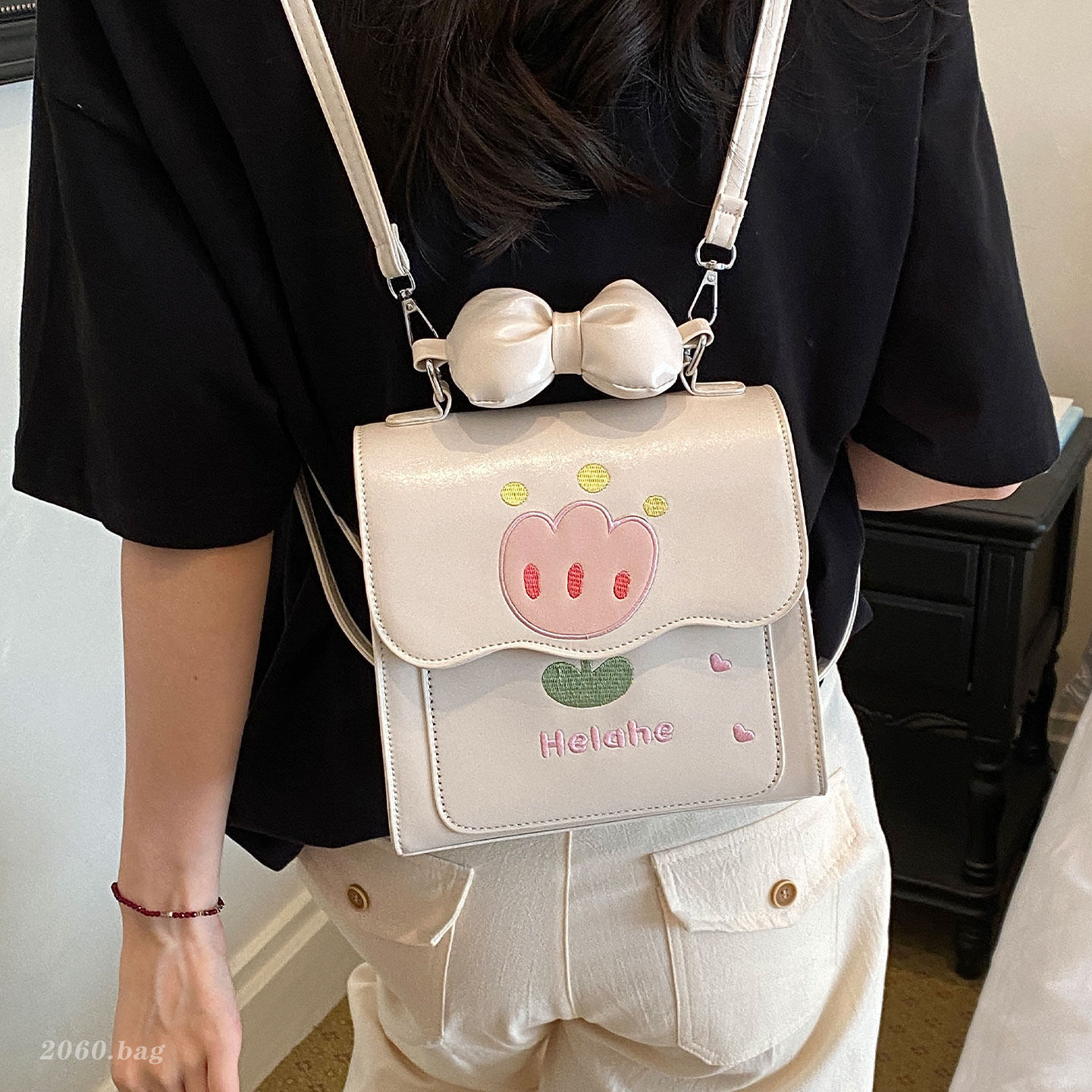 Nueva mochila japonesa y coreana universal nicho sentido de viaje 2026 diseño de hombro único capacidad encantadora viento