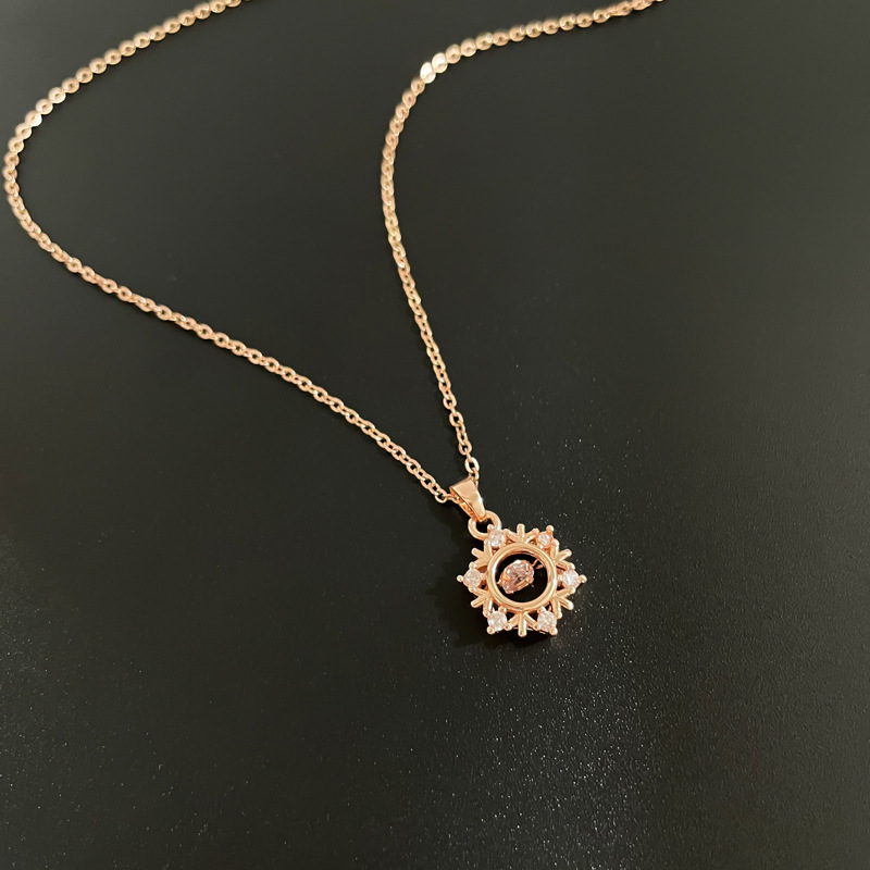 Fashion Cute Snowflake Pendant Titanium Steel Clavicle Chain Necklace Femalepicture2