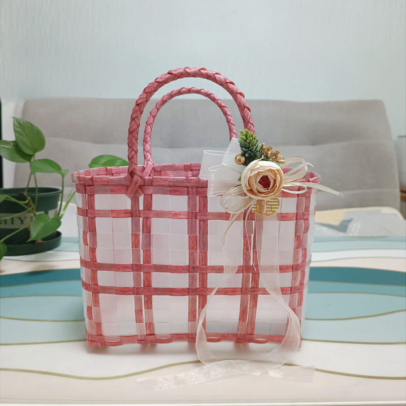 756g Weight Open Closure Type Double Handle Strap Type Handbag Bags Type Holiday, Travel Occasion PVC Material Plaid Pattern All Seasons Season Women's Gender Cute, Vacation Style Square Shape Large Size Women's Cute Vacation Plaid PVC Shopping Bags 28