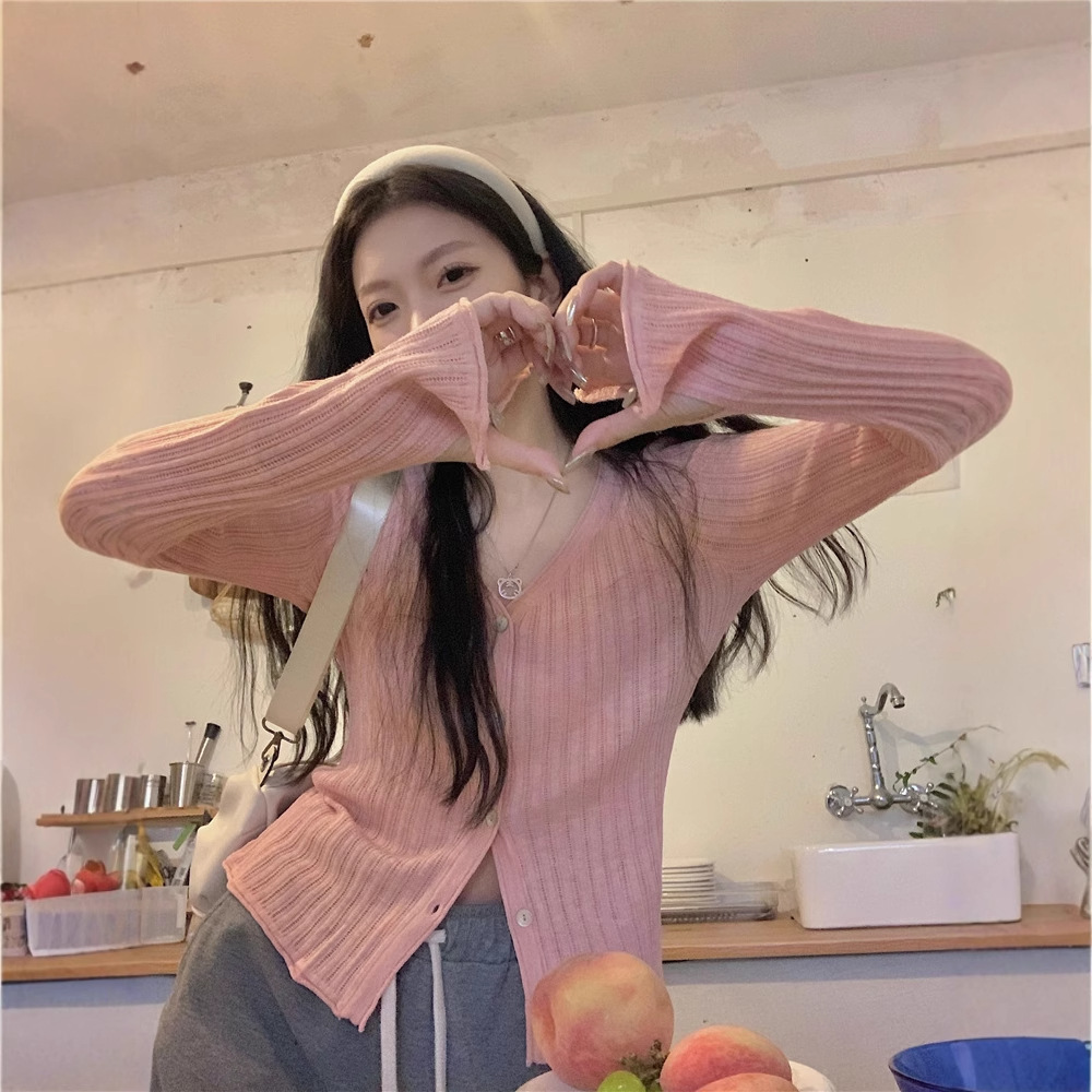 올해 인기있는 아름다운 가을과 겨울 코트 세련된 로우 칼라 독특한 슈퍼 잘 생긴 니트 카디건 얇은 베이스 코트 여성