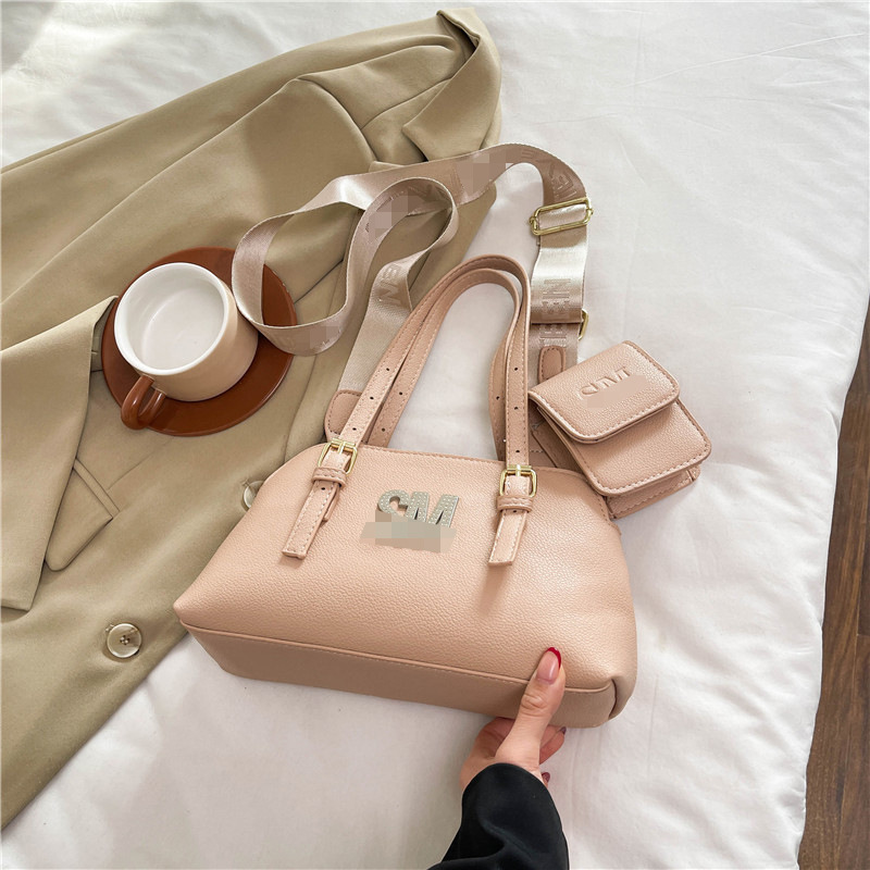 Bolso de bolos transfronterizo para mujer 2025 primavera nuevo bolso de axilas de moda bolso de almohada de hombro de gran capacidad de diseño de nicho