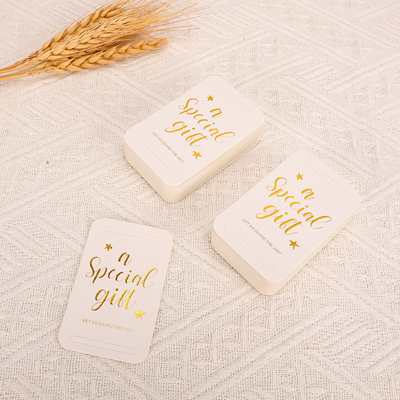 现货英文烫金白卡纸吊牌伴手礼装饰挂牌礼物盒窗口透明盒装饰吊卡