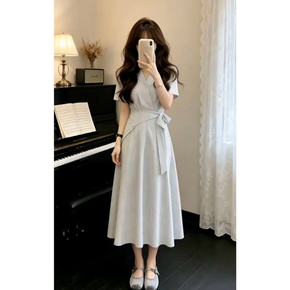 Đầm sơ mi kẻ sọc cổ chữ V tay ngắn chiết eo tôn dáng — Váy sọc (chất lượng cao) chi tiết 1