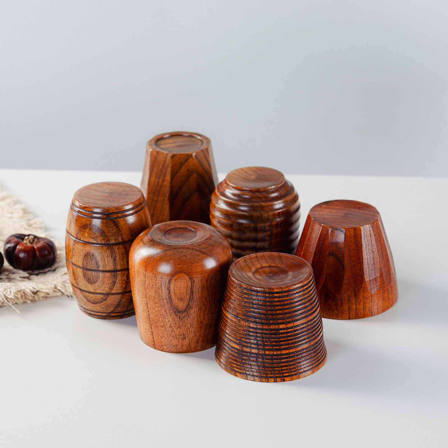 Fuente de productos domésticos de madera de jujube ácido todo tipo de tazas de madera de sake tazas de agua de madera sólida tazas de té de barriga tazas de té de restaurante