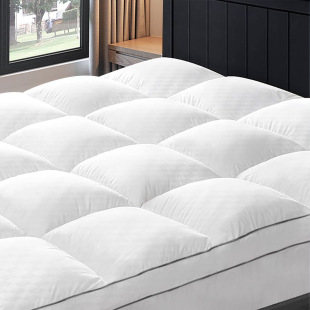 Amazon Cross-border Hot-selling Feather Velvet Mattress Protector for Hotel Homestay Comfortable Mattress with Soft Cotton Bed