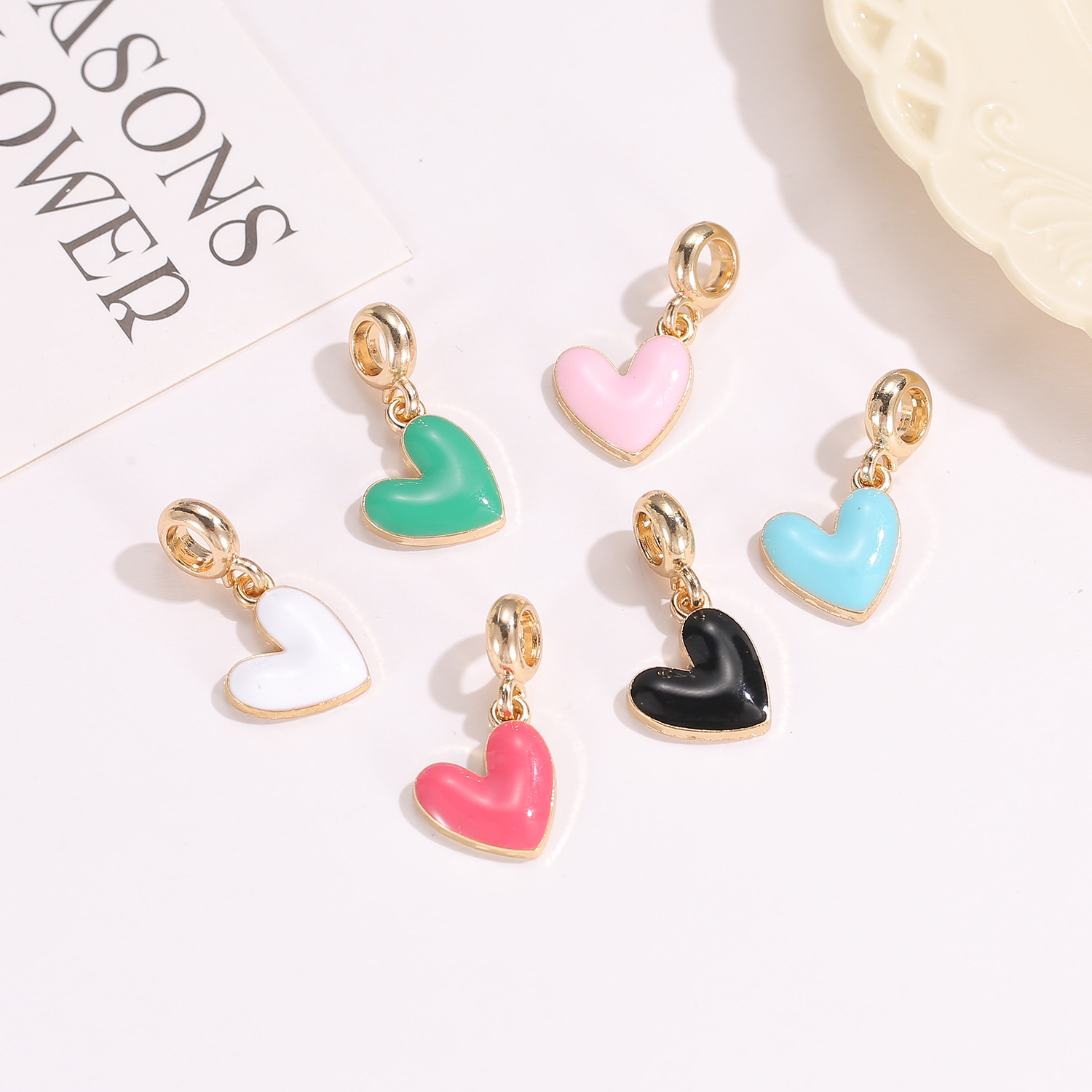1 Piece Quantity 1 Piece Alloy Heart Shape Pendant