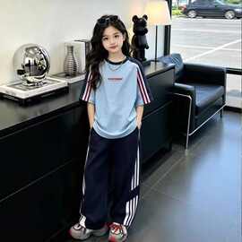 现货女童运动风套装短袖条纹拼接休闲两件套中大童休闲风韩版女孩