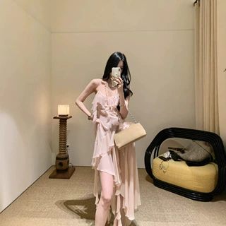 夏季新款沙滩裙绝美海边 法式度假风旅拍出片仙气薄纱吊带连衣裙