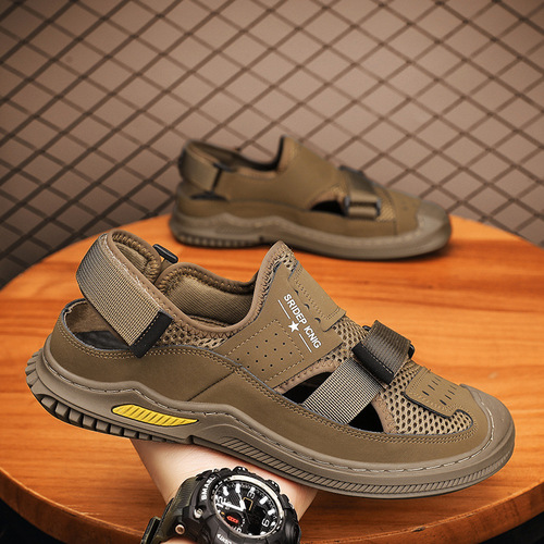 Men's summer beach sandals, Crocs, hollow breathable casual shoes, fashionable outdoor wading shoes, hiking sneakers
