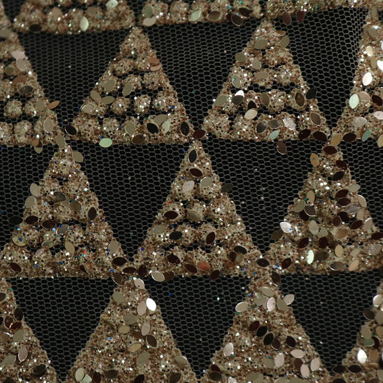 Fabricante nuevo triángulo espumante sequinilla pulverizado oro polvo de poliéster tela de vestido de boda
