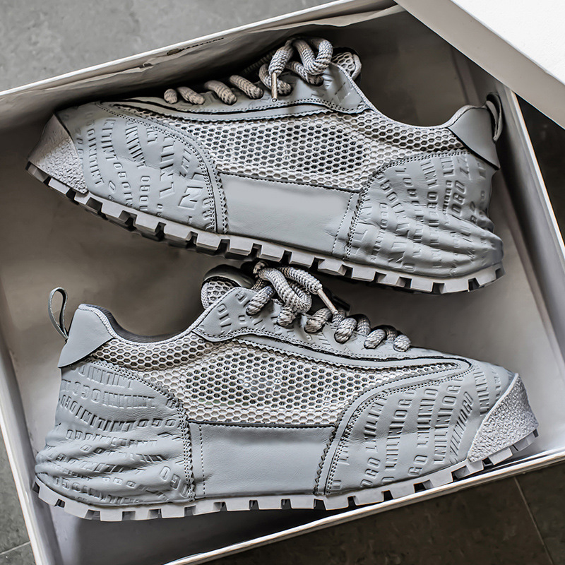 Zapatos de hombre de estación europea, malla de verano, zapatos de red huecos transpirables, zapatos deportivos para correr casuales, zapatos de moda de papá blanco pequeño de suela gruesa