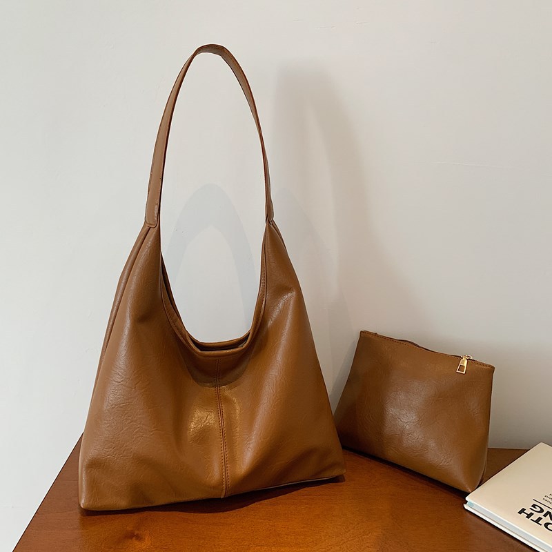 Blanda de gran capacidad de moda temperamento viaje bolsa de hombro para niños 2024 invierno nuevo bolso de brazo universal bolso especial