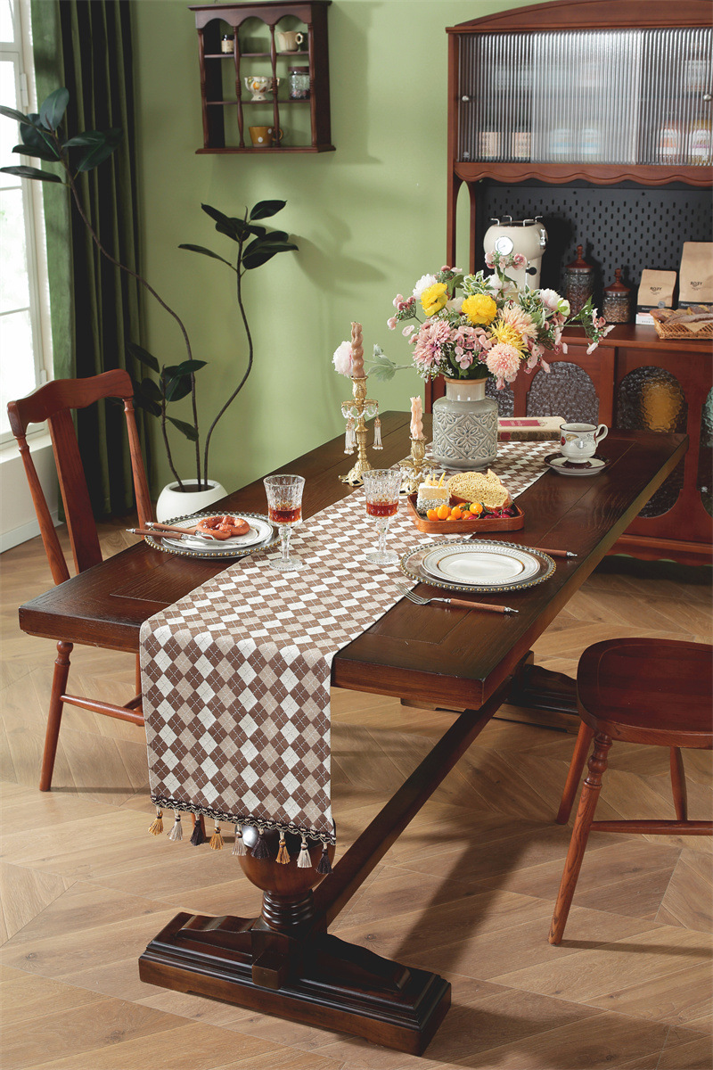 American Retro Geometric Jacquard Tassel Table Runner For Home_voghion.com