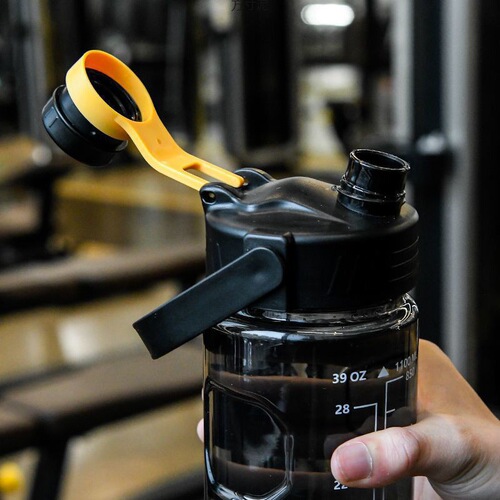 Large Capacity Space Cup Outdoor Sports Fitness Water Bottle for Men and Women, Worksite Anti-Fall Water Jug Cup Factory One Piece