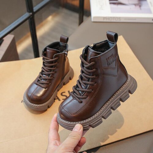 Girls 'Martin boots, new autumn and winter cold-proof children's leather boots, soft sole and velvet, girls' low-cut short boots, non-slip