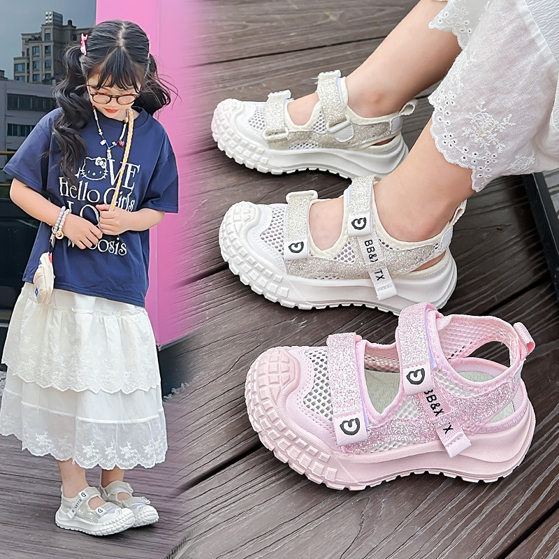 Sandálias de niñas verano 2026 nuevos zapatos de princesa para niños zapatos de malla hueca transpirables zapatos casuales zapatos