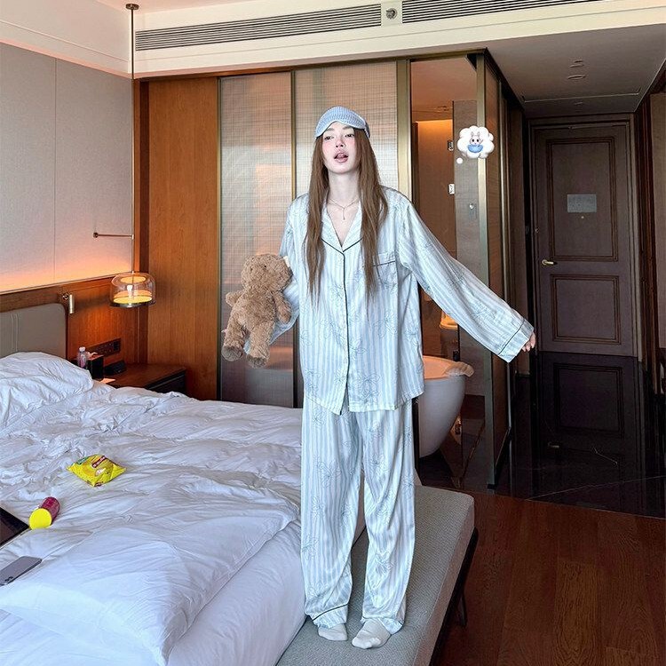 New autumn pajamas for women, casual and comfortable striped long-sleeve set, sweet ice silk home wear, popular online trend New autumn pajamas for women, casual and comfortable striped long-sleeve set, sweet ice silk home wear, popular online trend
