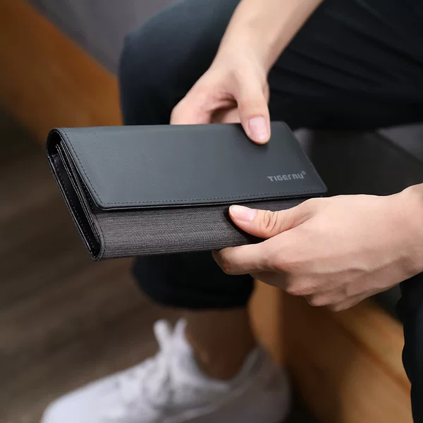 New Men's Multifunctional Long Wallet with Niche Trendy Design, Layered Clutch Bag, Large Capacity Business Card Holder