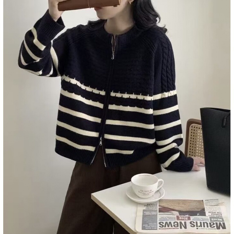 2025 otoño y invierno nuevo color contrastante rayas de doble cremallera cardigan de punto de mujer versión coreana universal suéter de manga corta larga suelta image 4
