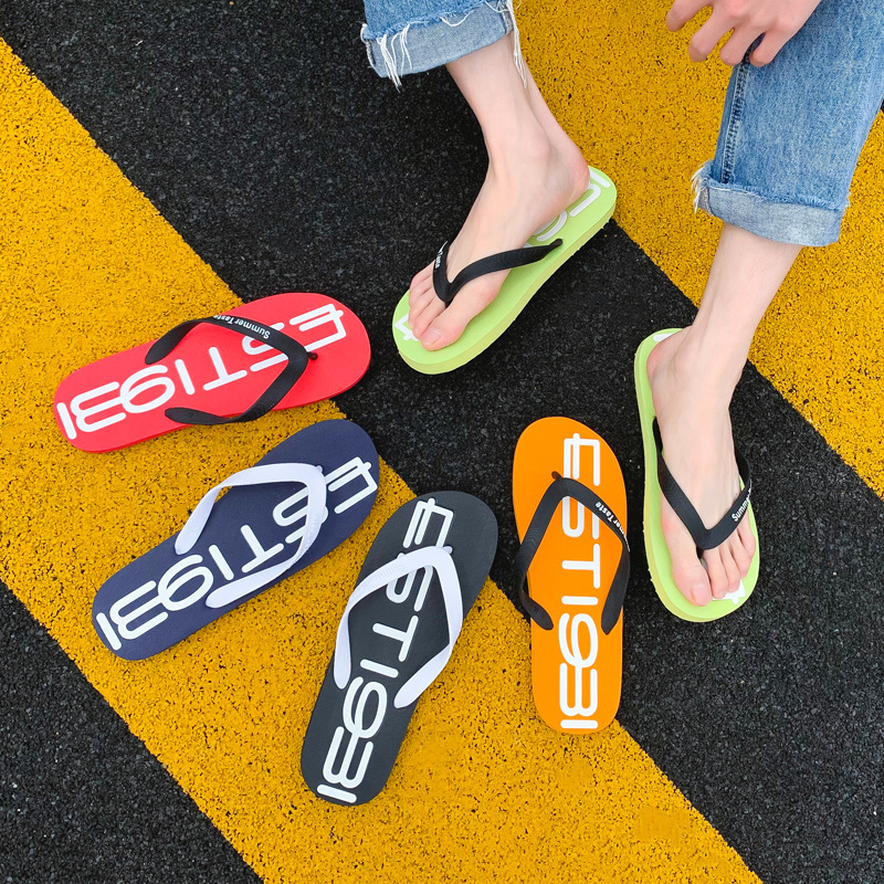 Slippers men's summer Korean-style trendy flip flops men's non-slip soft bottom student personality casual Beach skateboard sandals