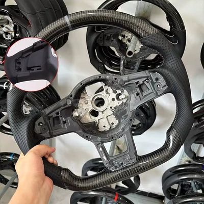 Steering wheel: MK7 MK7.5 GTI R - carbon-fiber-gray-with-center-hole