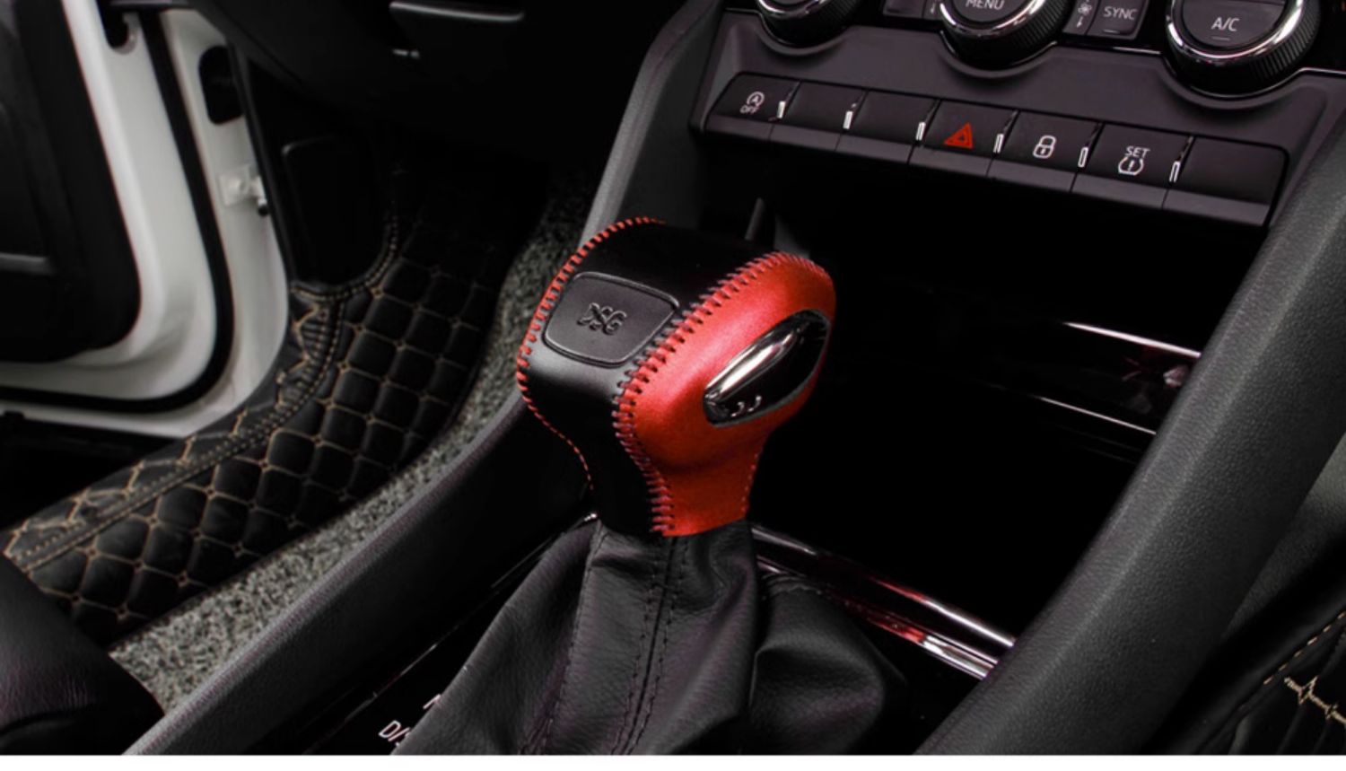 For Skoda Kodiaq Karoq gear shift cover, Kodiaq GT gear knob, gear lever, gear shift cover modification