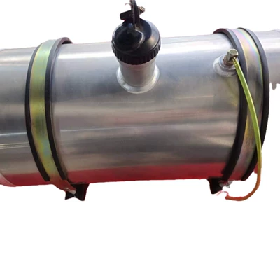 thickened main auxiliary, Fuel tank