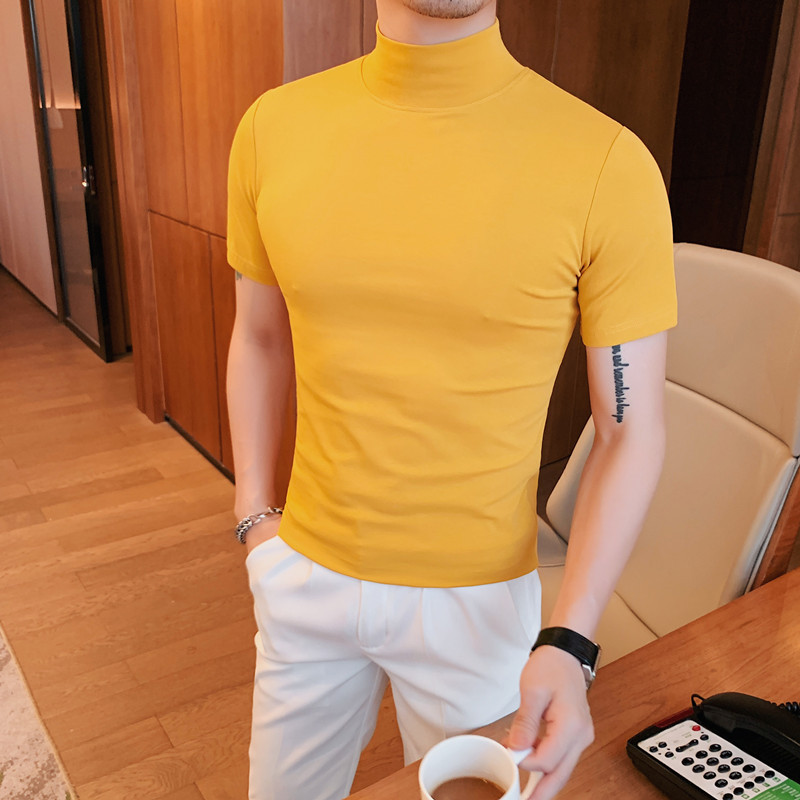 노란색 하프 터틀넥