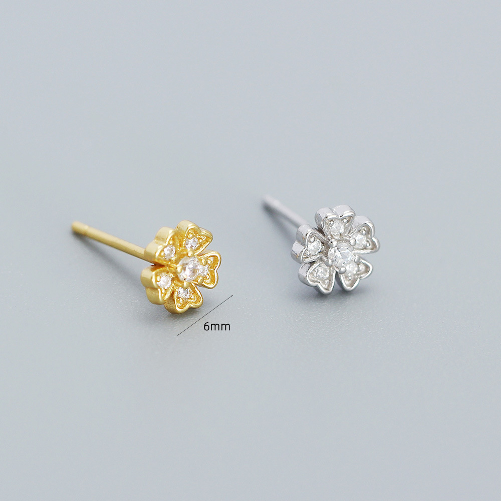 Sweet Flower Silver Plating Zircon Ear Studs 1 Pair