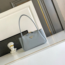 P��24�¿ɫţƤС�˳��ں��sͨ��������μ����Ʒ�|1BA444