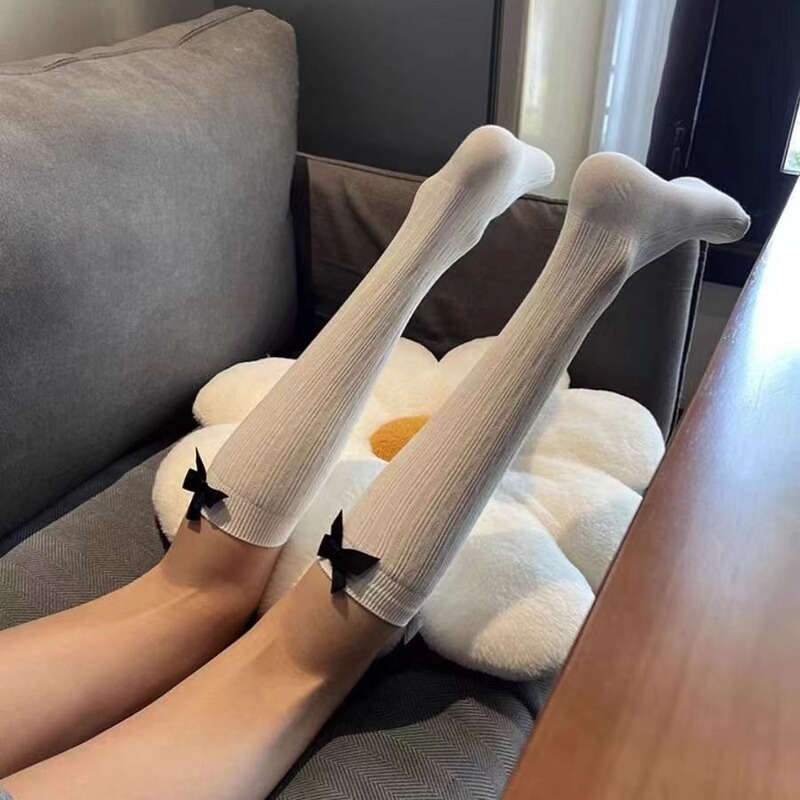 Black and White Personalized Heel Bow Calf Breathable Socks Knee Jk Style Girls Ins Slimming Cute Stacked Socks for Women