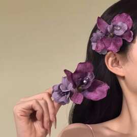 2025夏季新款紫鸢花绝美气质紫色花朵发夹度假风拍照侧边夹发卡