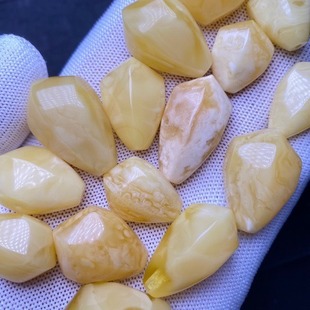 Factory Direct Camp Songgang Raw Ore Russian Beeswax White Flower Beeswax Tee Accessories Amber White Flower Accessories Tee