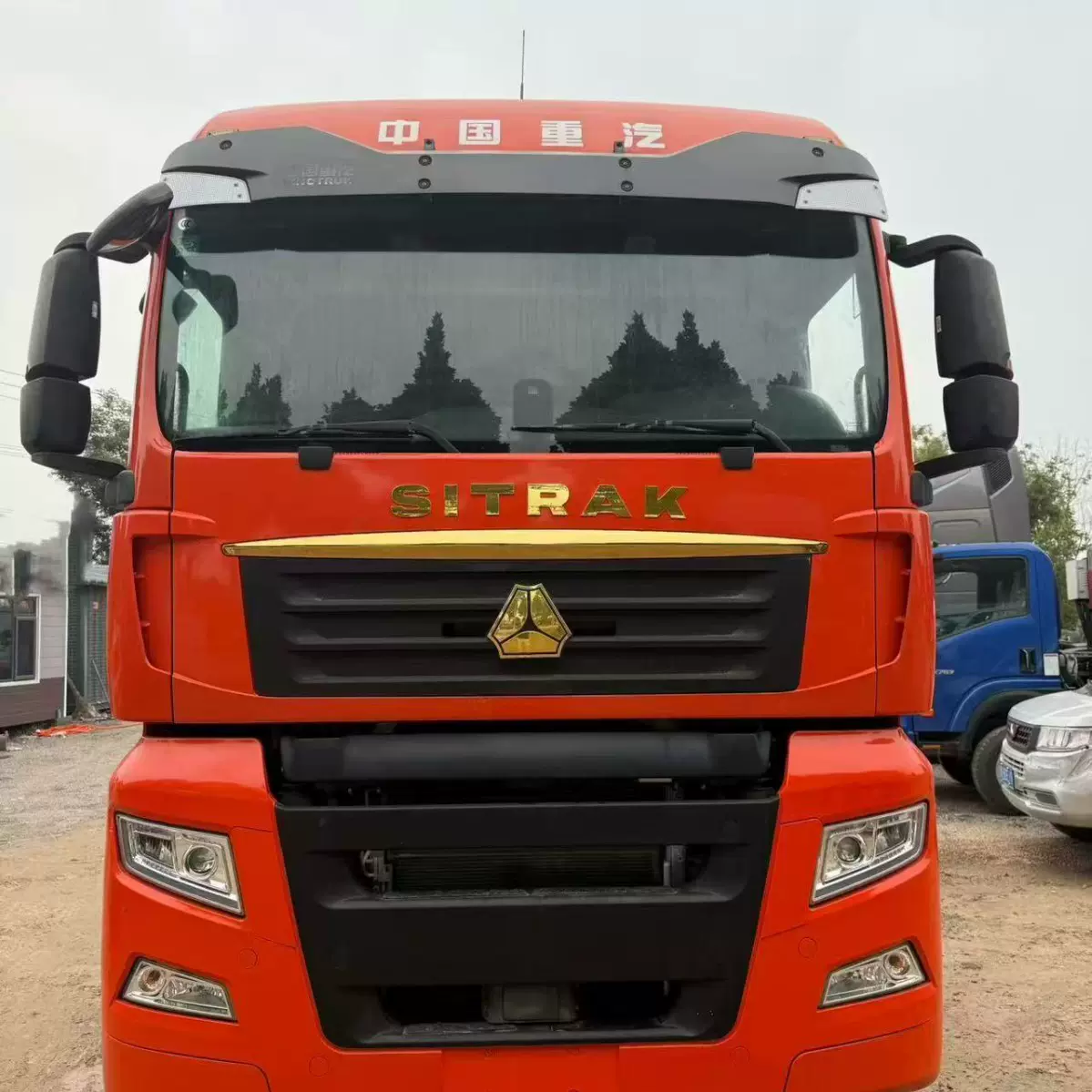 外贸供应汕德卡C7H540马力牵引头SITRAK牵引卡车重汽6X4牵引汽车