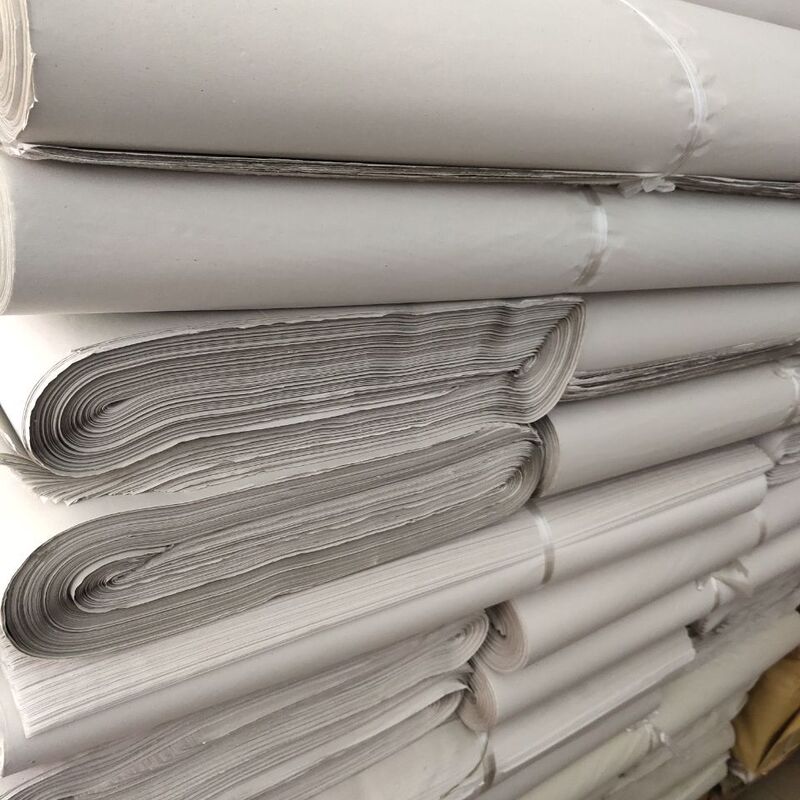 Gray and White Filling Paper for Carton Lining, Shoe Insert Paper, Partition Paper, Newspaper Paper, Clothing Packaging Padding, 30g A-Grade Full Sheet Gray and White Filling Paper for Carton Lining, Shoe Insert Paper, Partition Paper, Newspaper Paper, Clothing Packaging Padding, 30g A-Grade Full Sheet