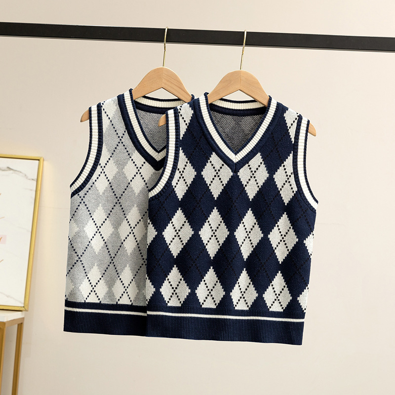 Children's knitted vest, primary and secondary school students, kindergarten, autumn and winter school uniform vest, British college style sweater vest trendy