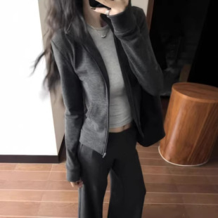 ��ɫ�l�y���I�����������eѝŮ�����nϵ�l��2026���bŮ�b�＾�¿�