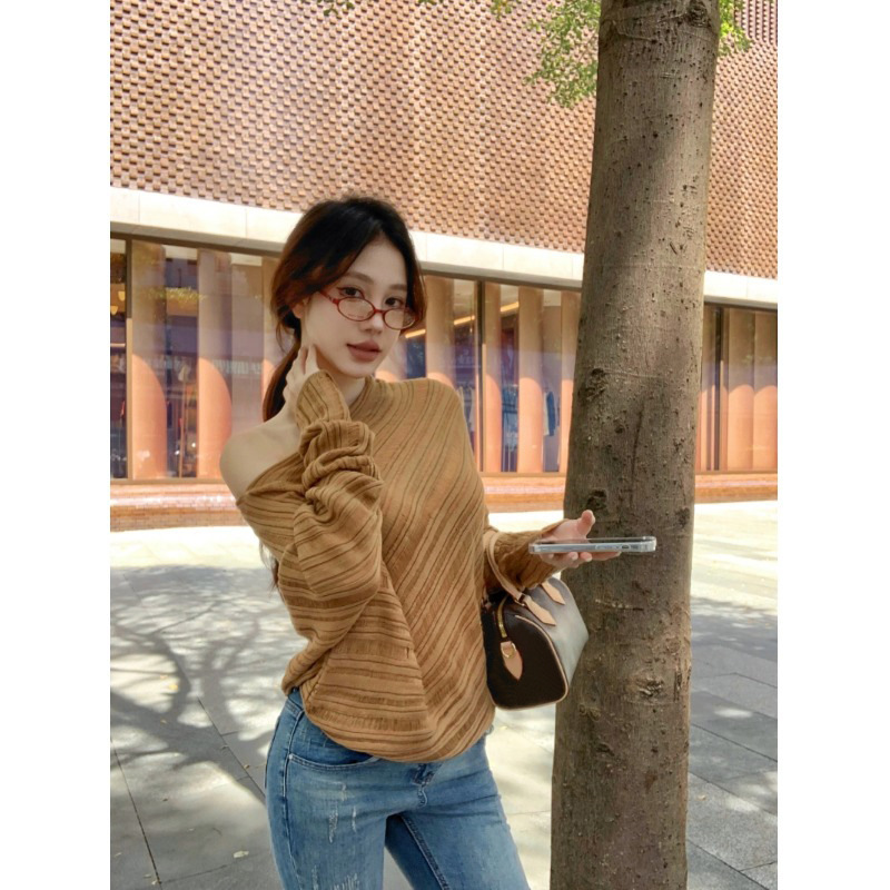 小洪欣早秋の新商品のたるみ感2024年秋の不規則なデザインの透かし彫りの毛織の上着の女性のニット|undefined