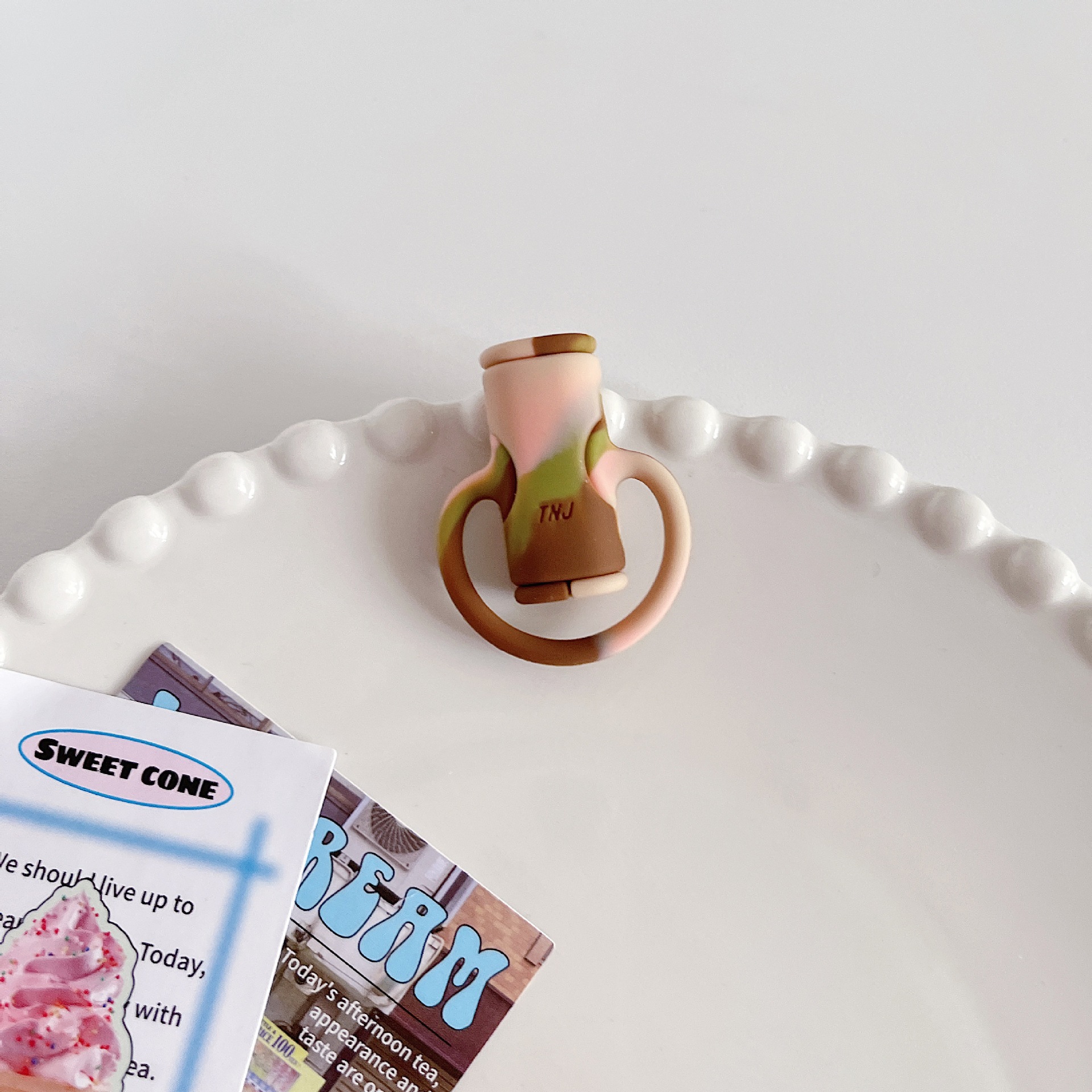 Cable de datos del teléfono móvil cubierta protectora silicona de dibujos animados dos en uno Cable de protección anti-fractura cubierta protectora de la cabeza del hilo de carga