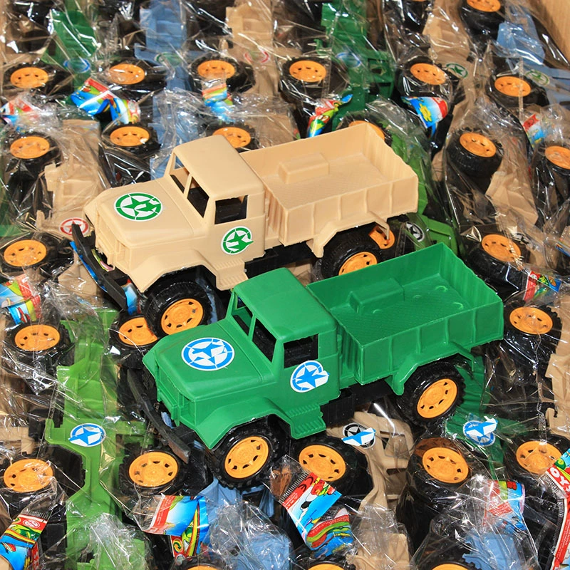 Linyi Оптовая игрушка Моделирование пикап сумка подарок ночной рынок кольцо раздвижной игрушечный автомобиль 2 юаня магазин небольшой универмаг