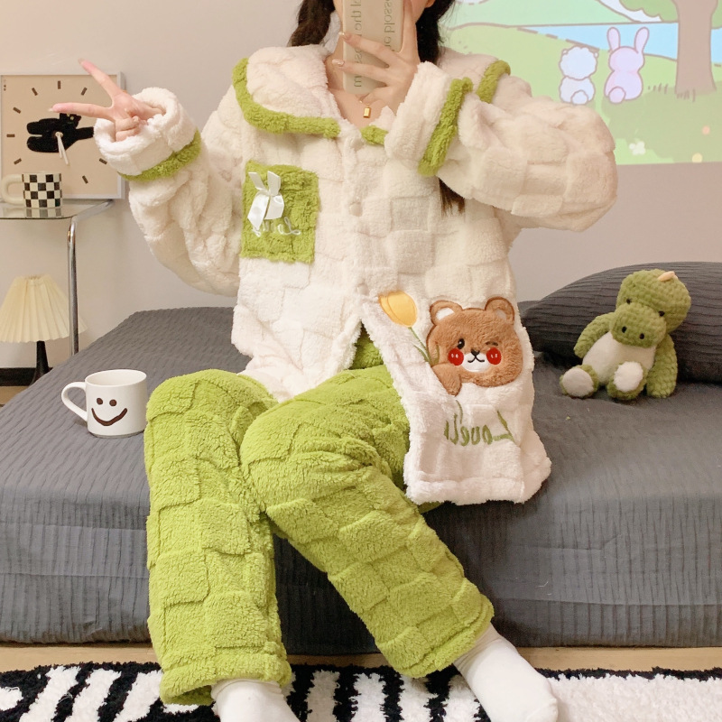 Estilo coreano japonés Otoño e Invierno pijamas de las mujeres felpa engrosada caliente dulce chica más tamaño cardigan desgaste del hogar se puede usar fuera