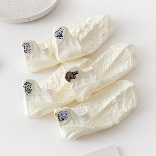 23 New Socks Women's Socks Cartoon Embroidery Spring and Summer Embossed Japanese Shallow Mouth Cotton Socks Tear-Up Women's Boat Socks Wholesale