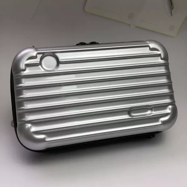 Toiletry Bag 7inch Hard-Shell Travel Case Makeup Artist Makeup Bag Pc Suitcase Storage Shoulder Bag with Logo Waterproof and Stain-Resistant