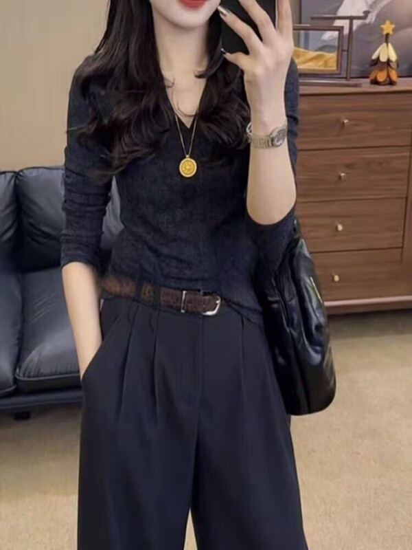 韩版设计感时尚简约V领长袖T恤女2025秋冬巨好看修身显瘦打底上衣|undefined